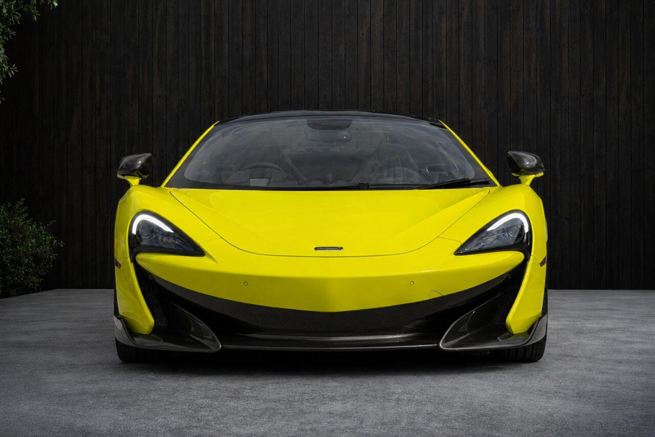 McLaren 600LT view 5