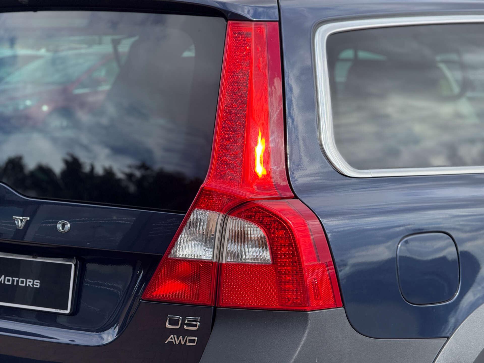 Volvo XC70 view 19
