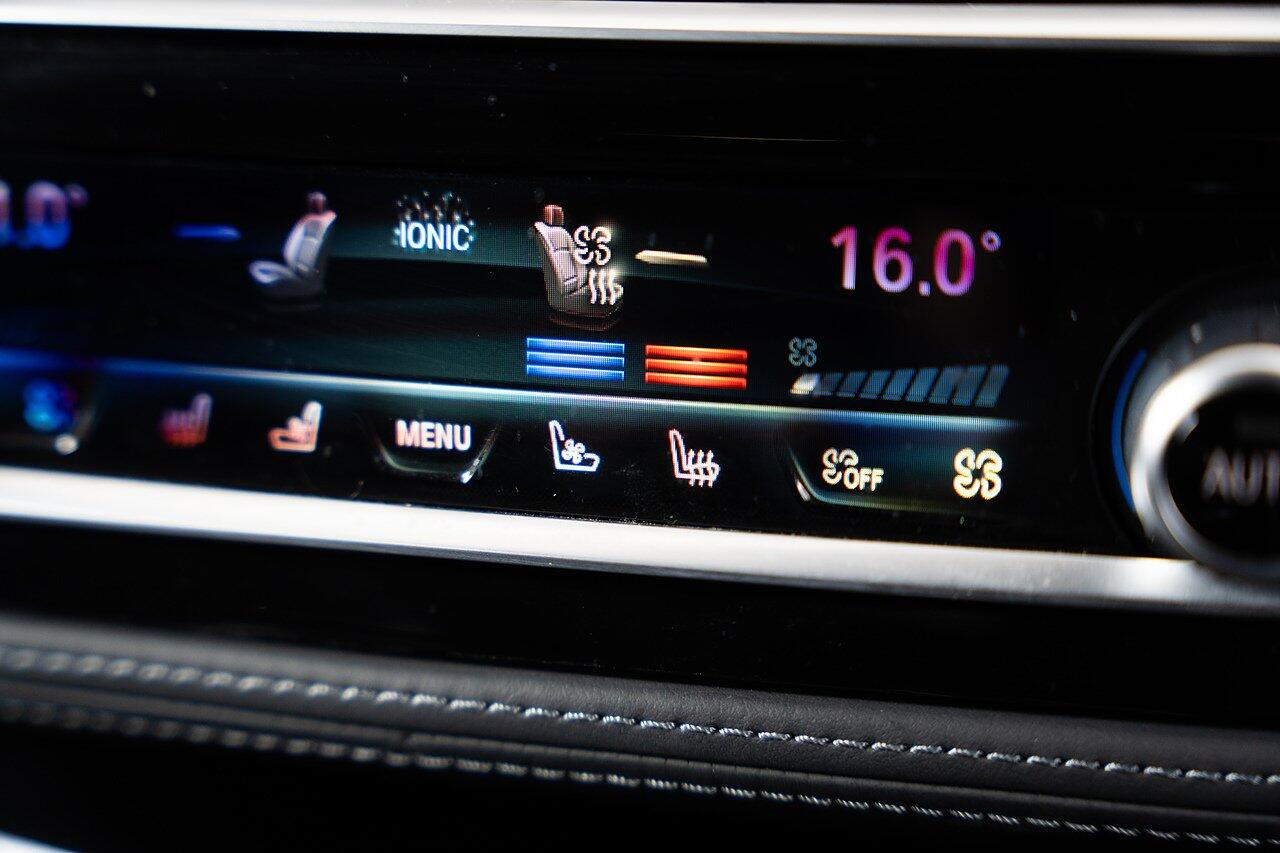 BMW M5 view 34