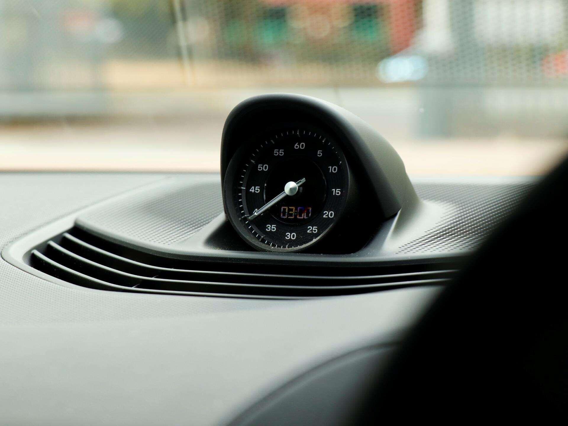 Porsche Taycan view 14