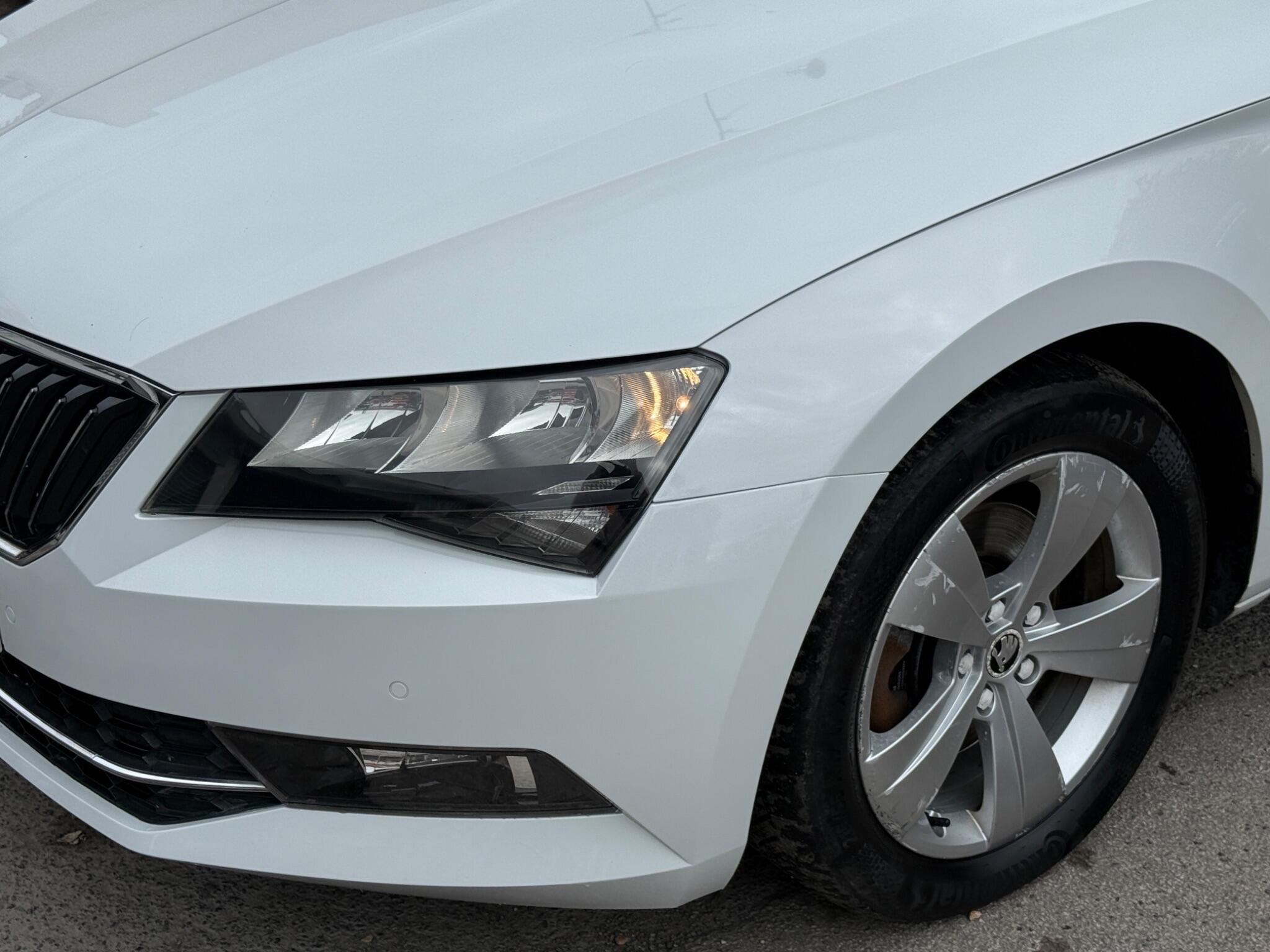 Skoda Superb - Image 23
