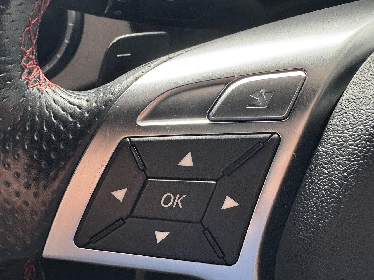 Mercedes-Benz Cla view 19