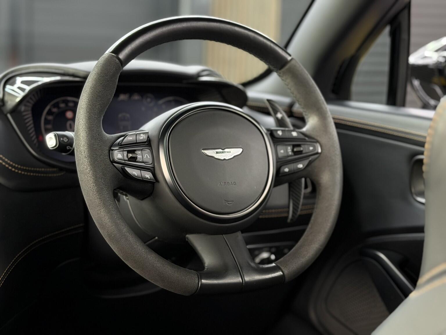 Aston Martin DBX view 51
