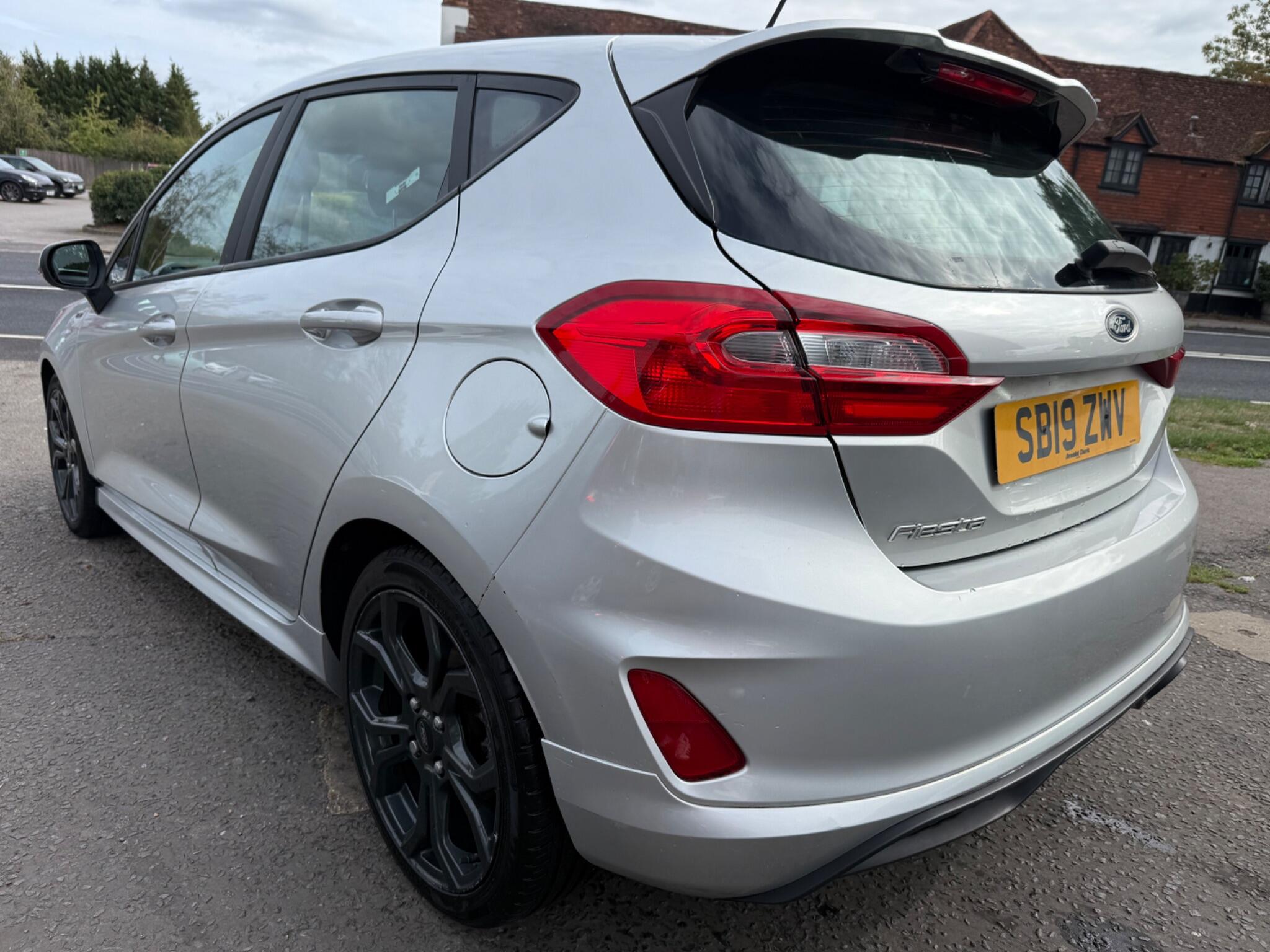 Ford Fiesta view 5