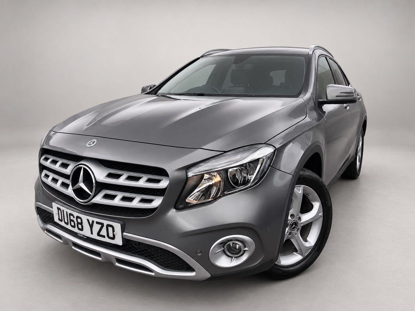 Mercedes-Benz Gla view 6