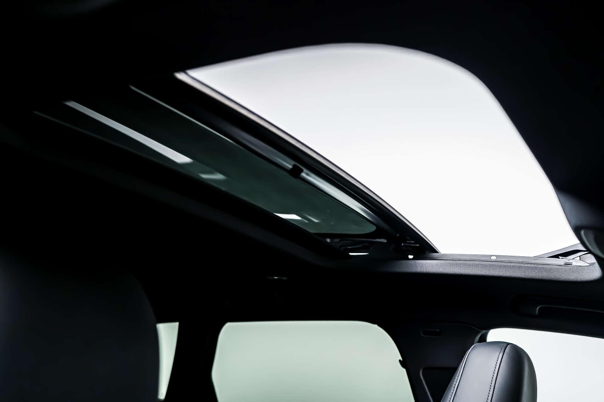 Audi RS6 Avant view 3