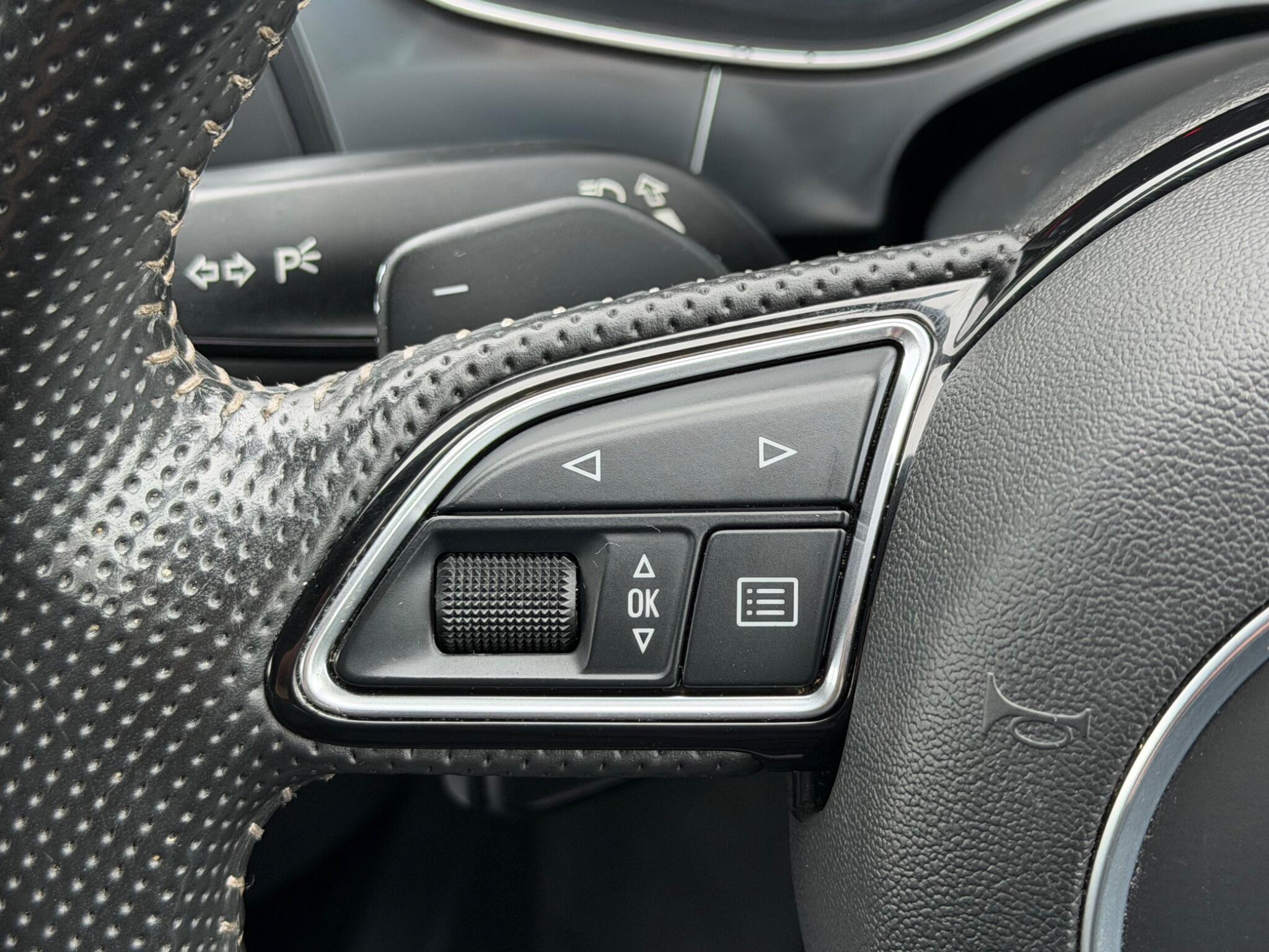 Audi A6 view 26