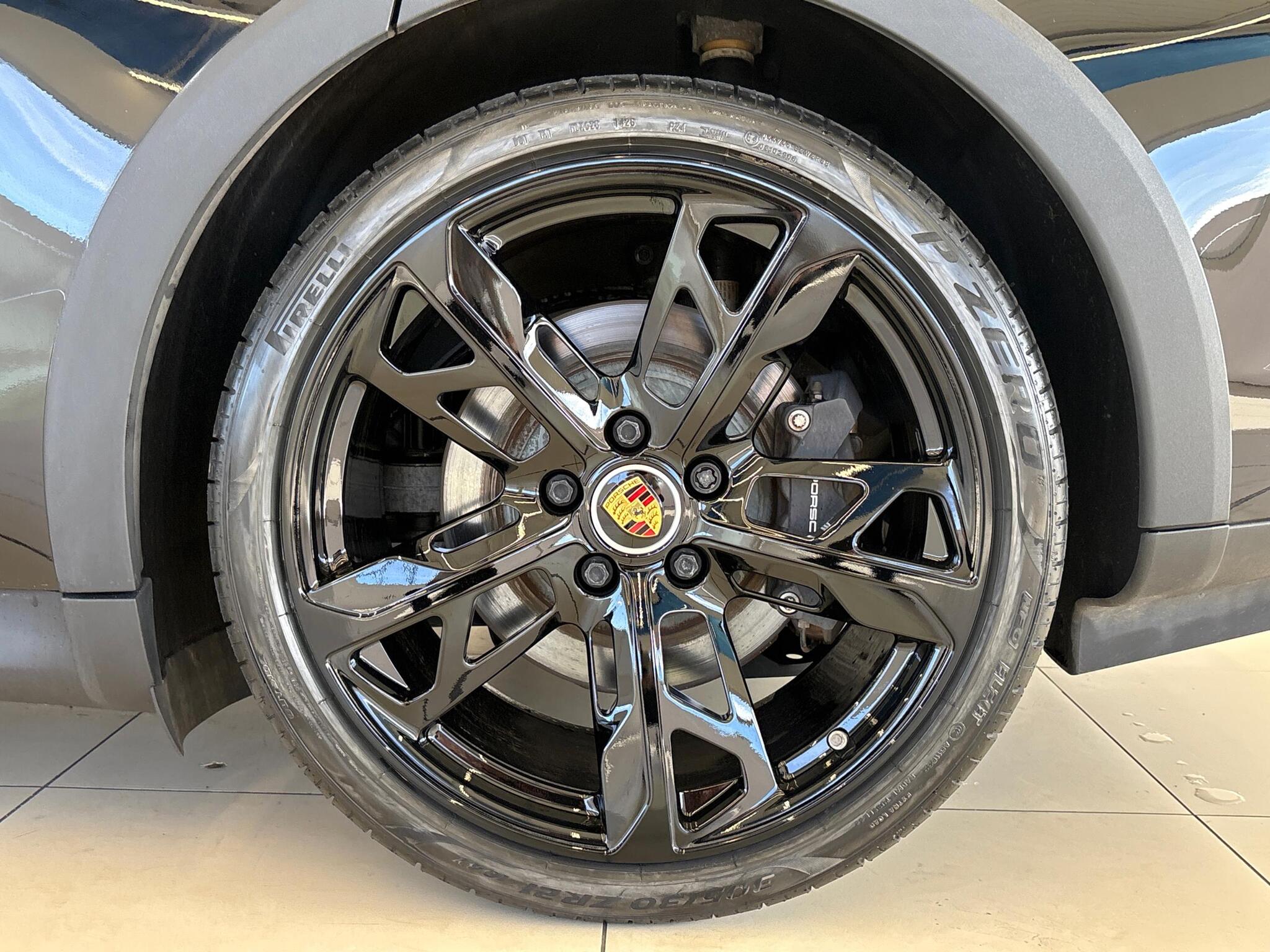 Porsche Taycan view 26