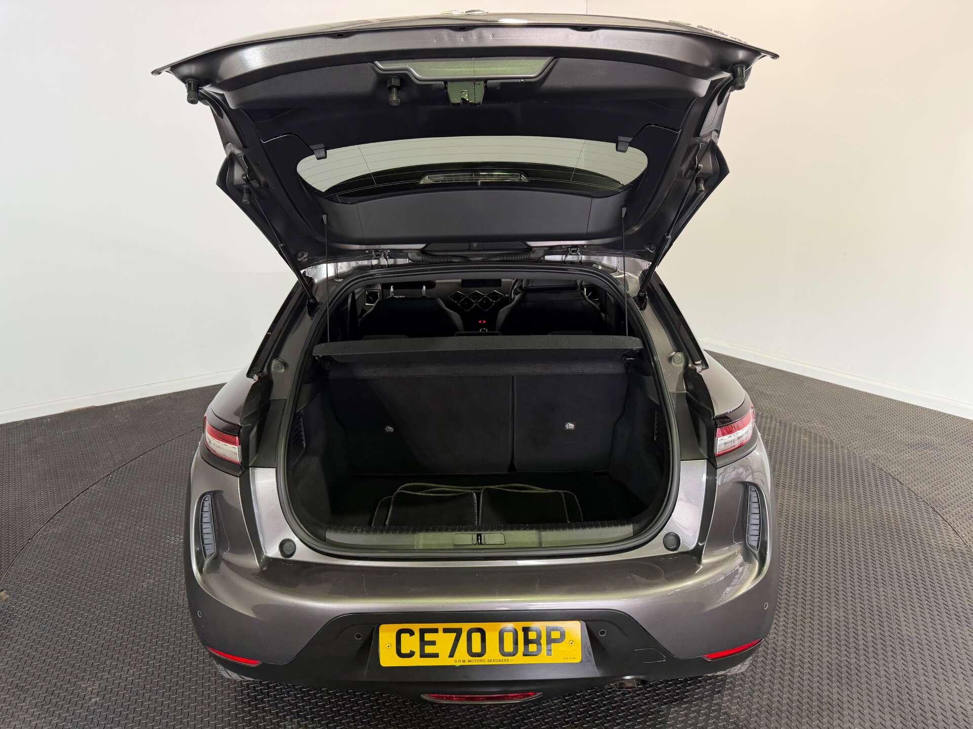 DS Automobiles DS 3 Crossback view 10