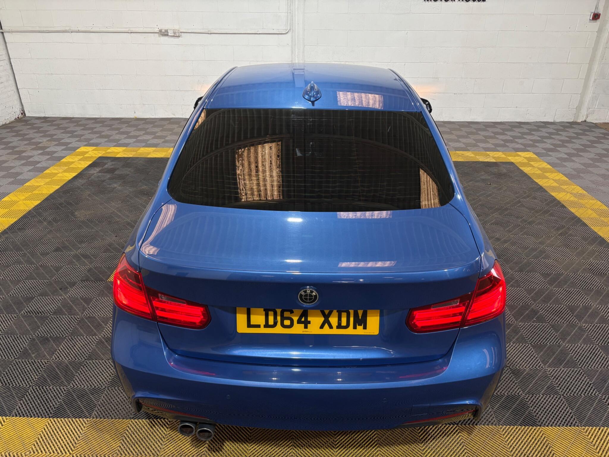 BMW 3 Series view 29