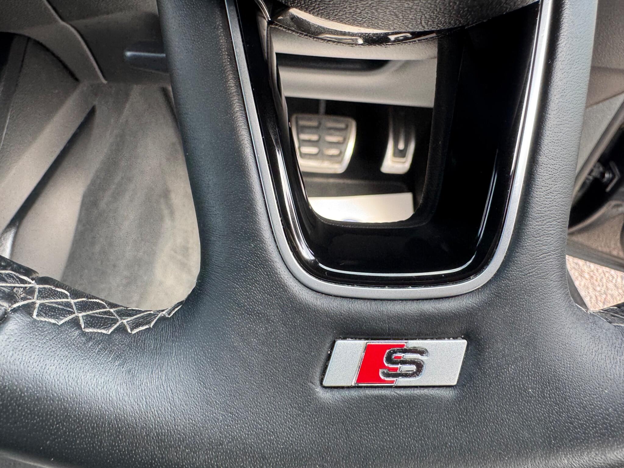 Audi A4 view 17