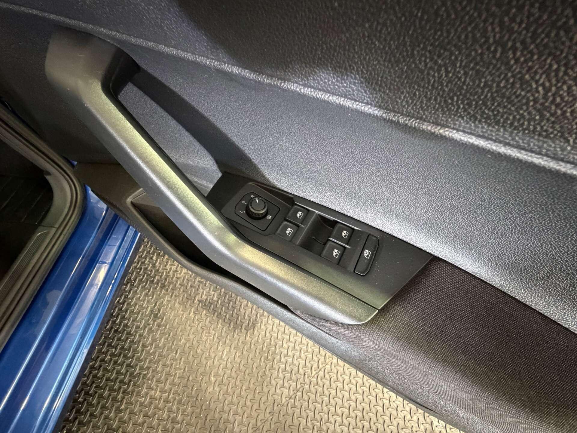Volkswagen Polo view 22