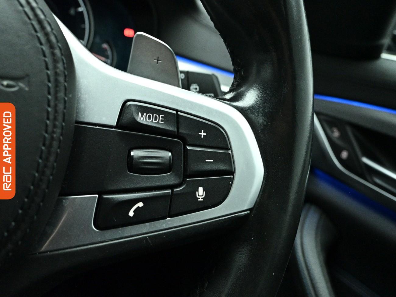 BMW 5 Series view 25