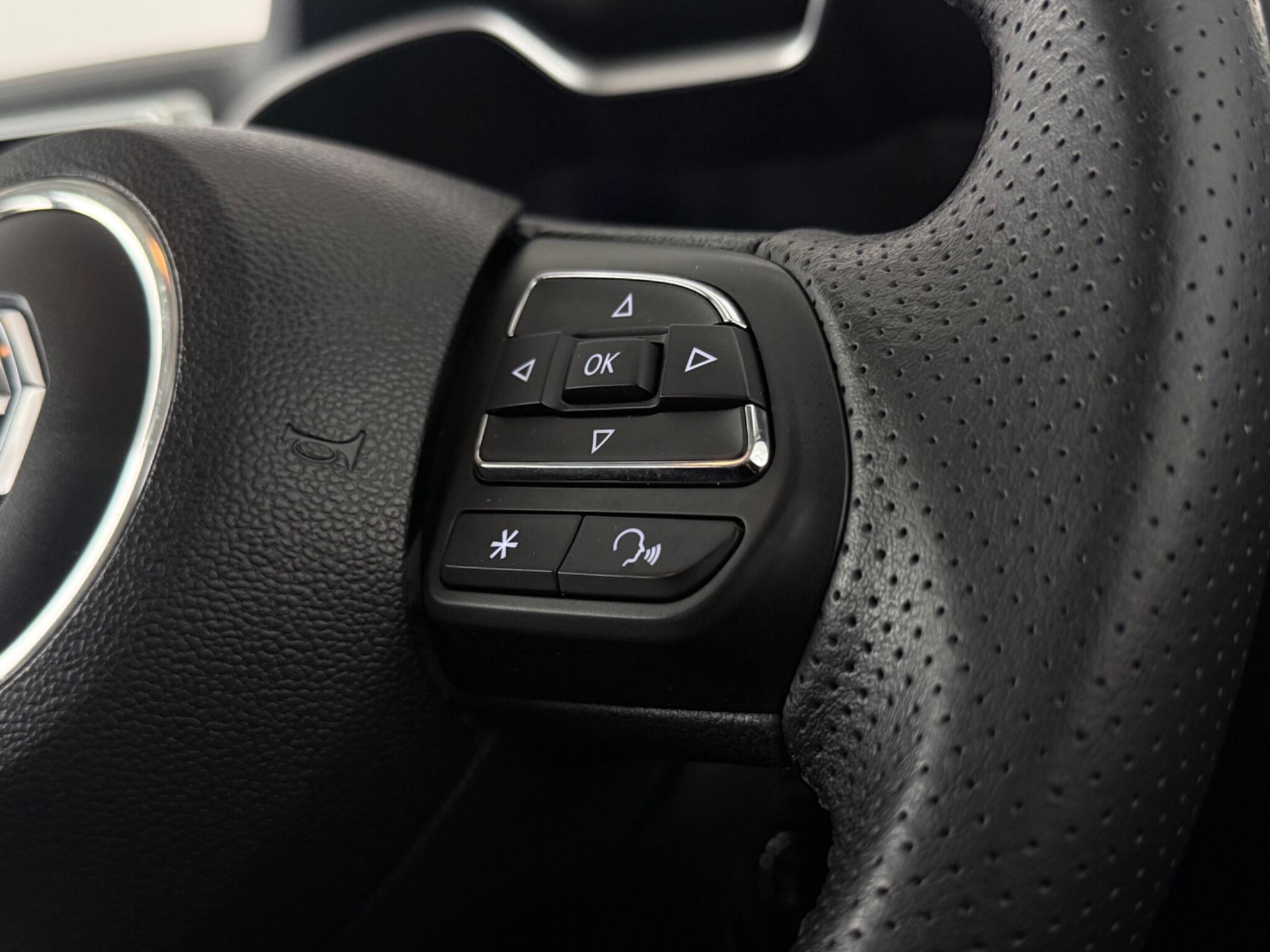 MG ZS view 14
