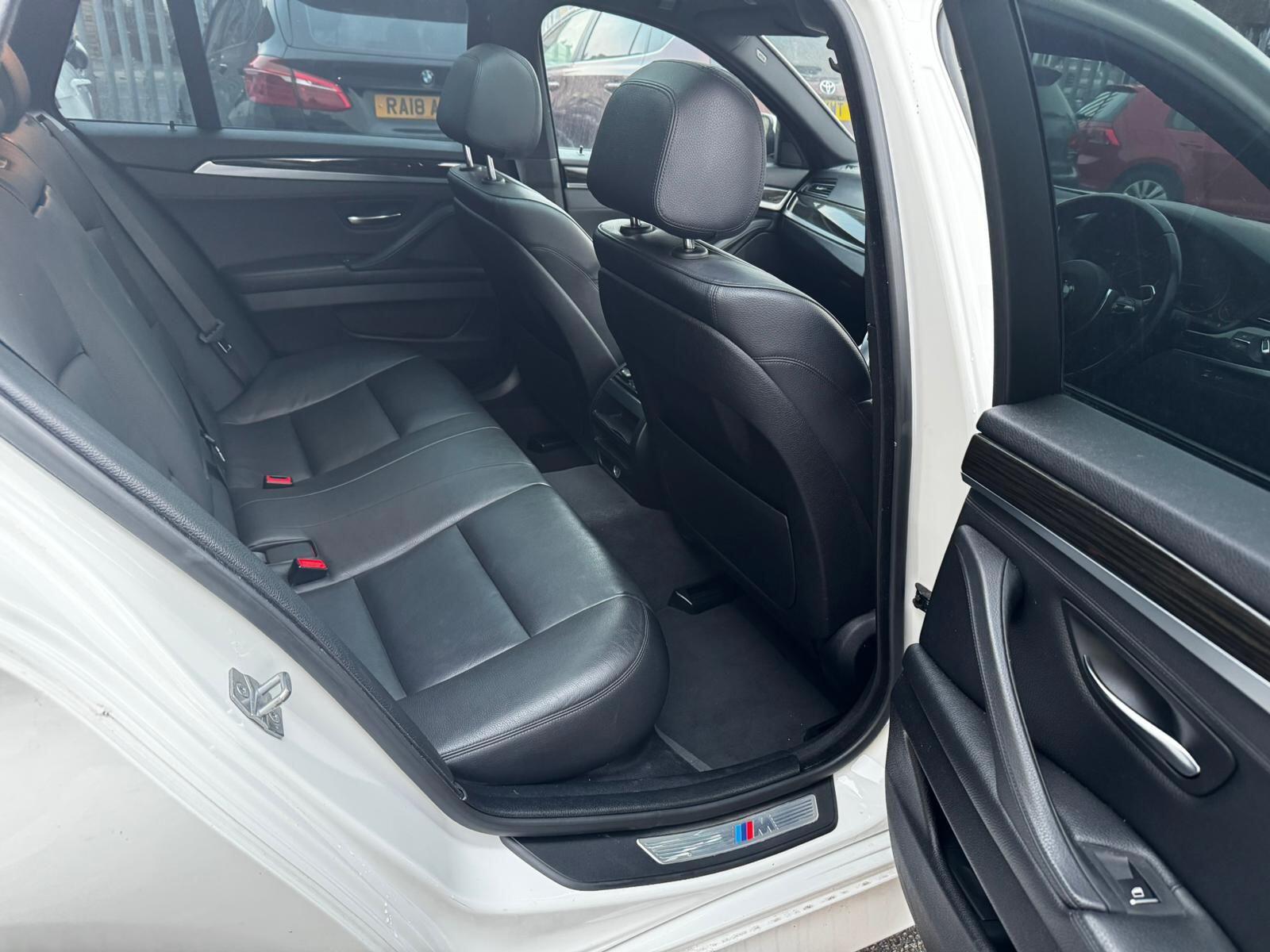 BMW 5 Series view 36