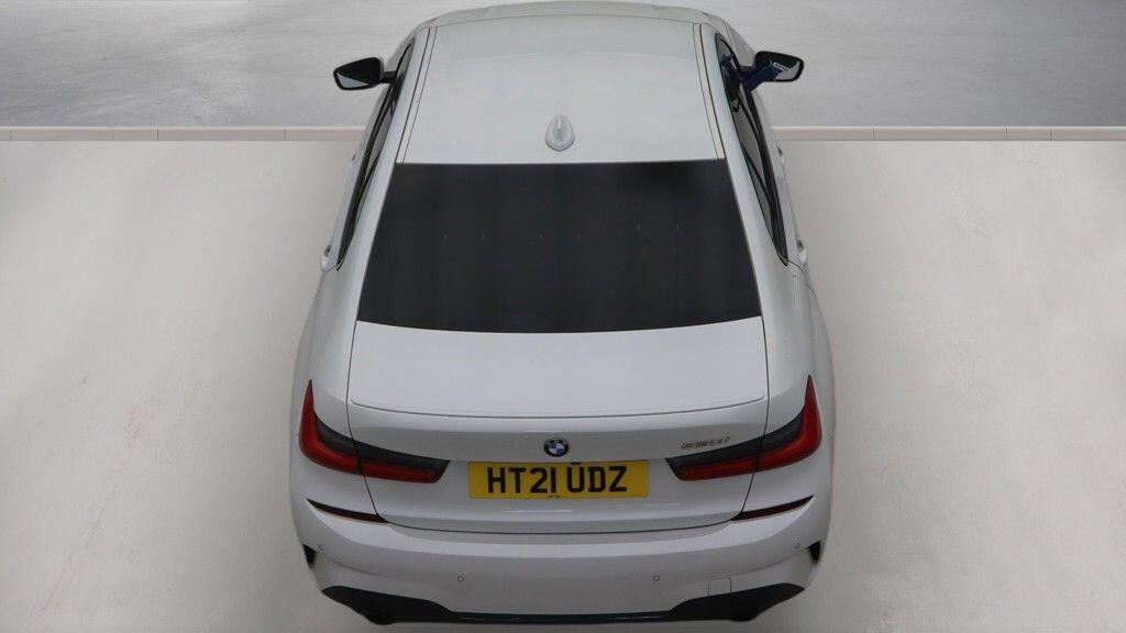 BMW 3 Series view 8