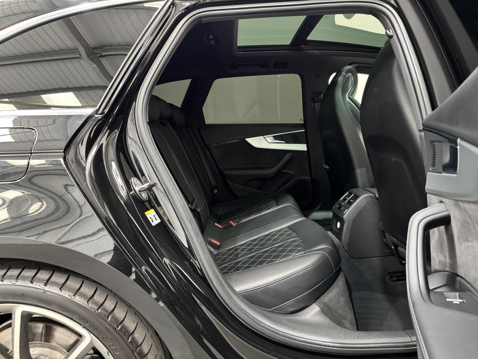 Audi S4 Avant view 56