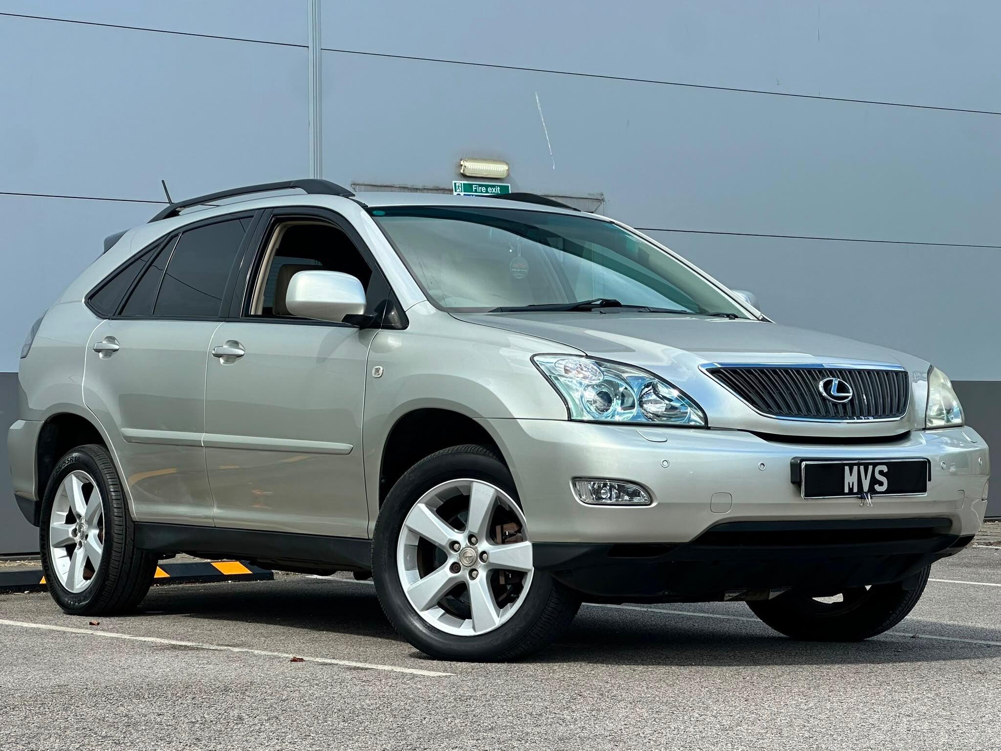 Lexus RX view 4