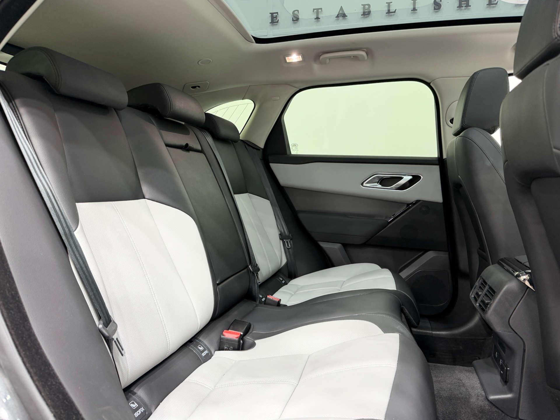 Land Rover Range Rover Velar view 13