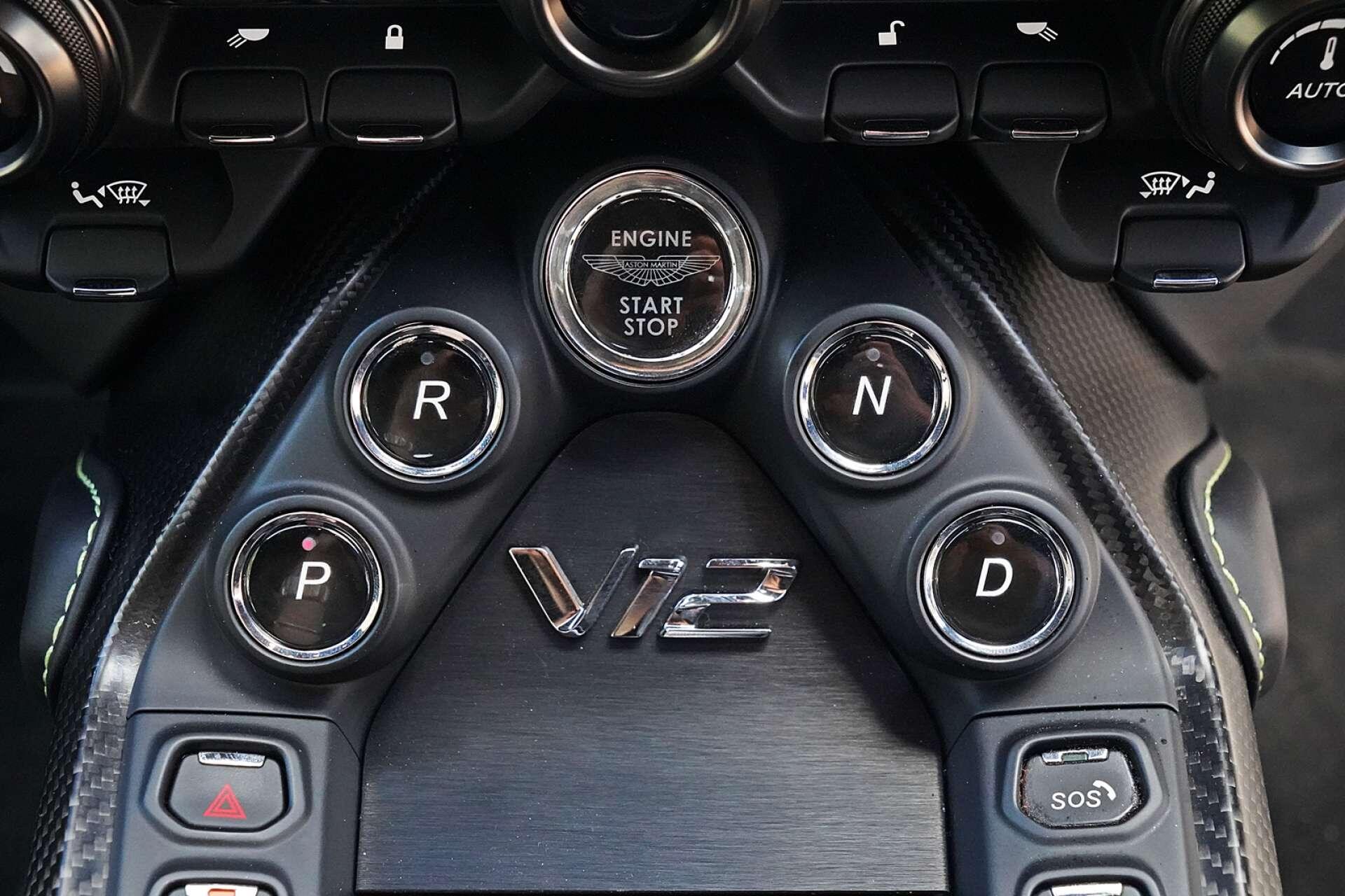Aston Martin Vantage view 29
