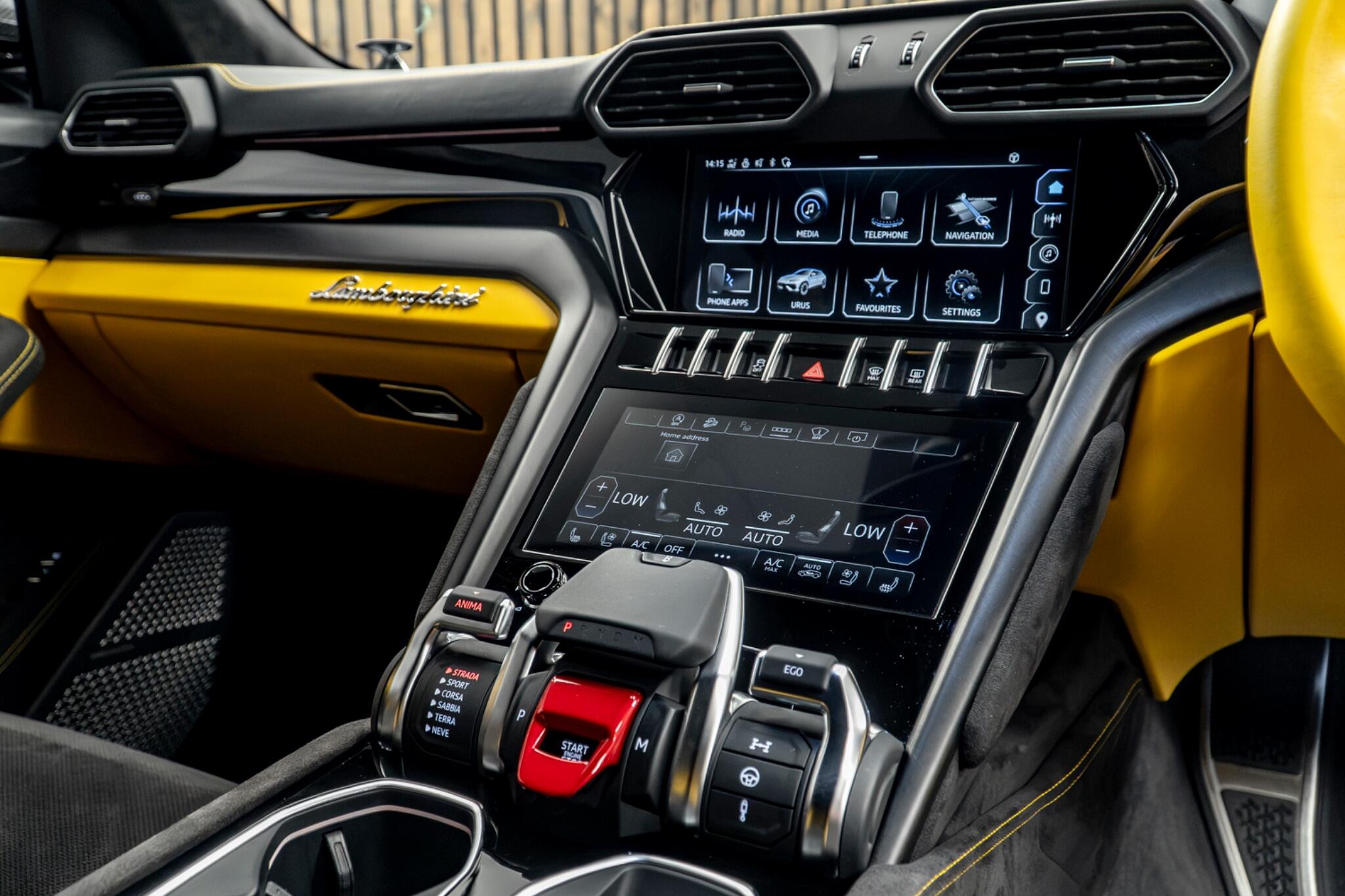 Lamborghini Urus view 25