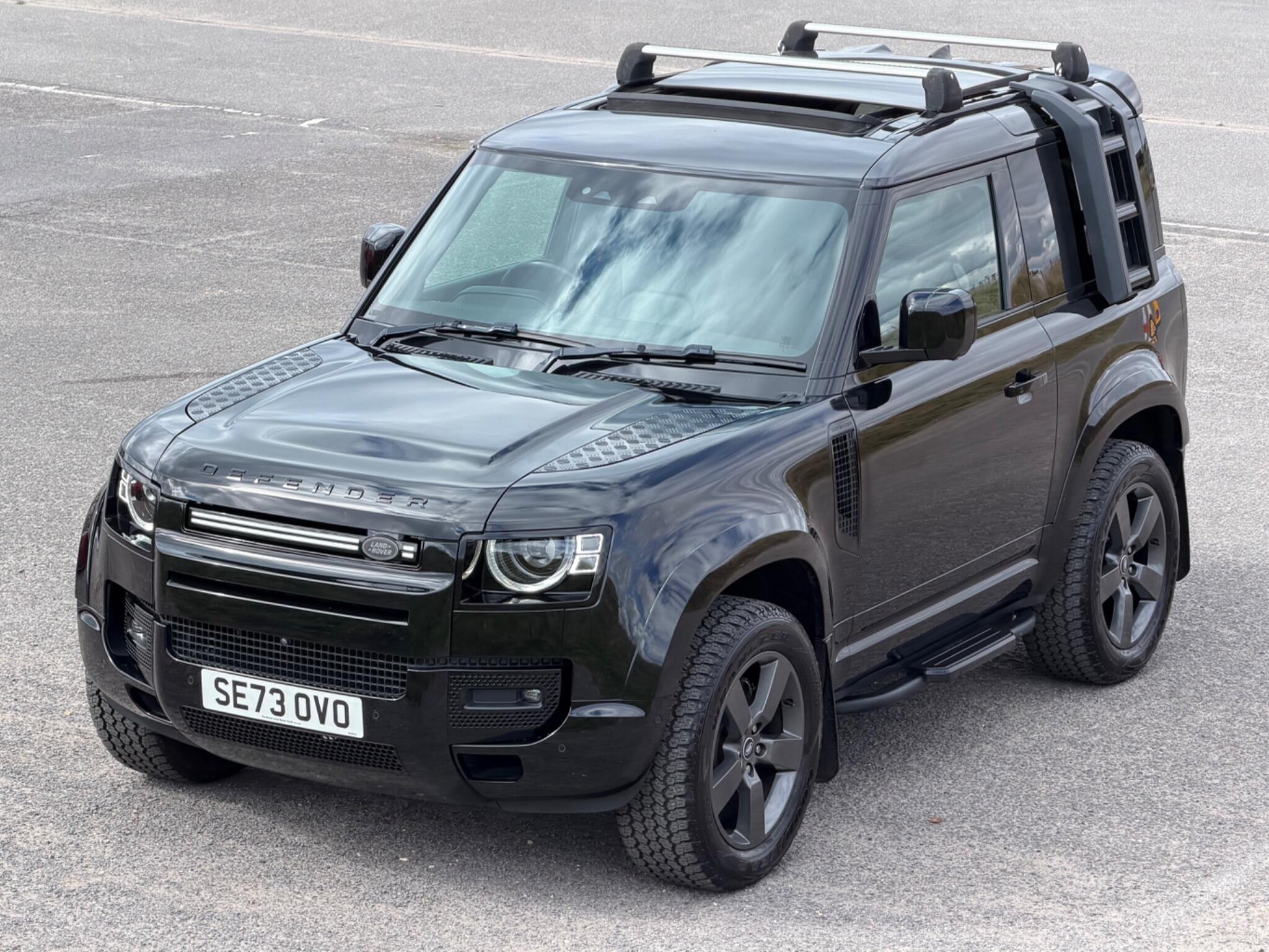 Land Rover Defender view 3