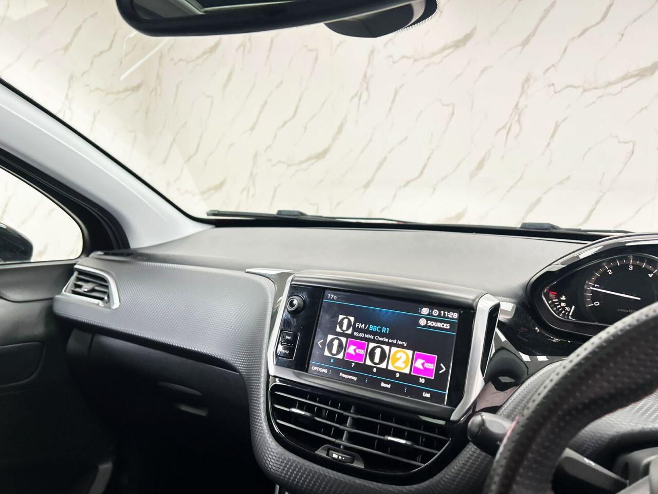 Peugeot 2008 view 10