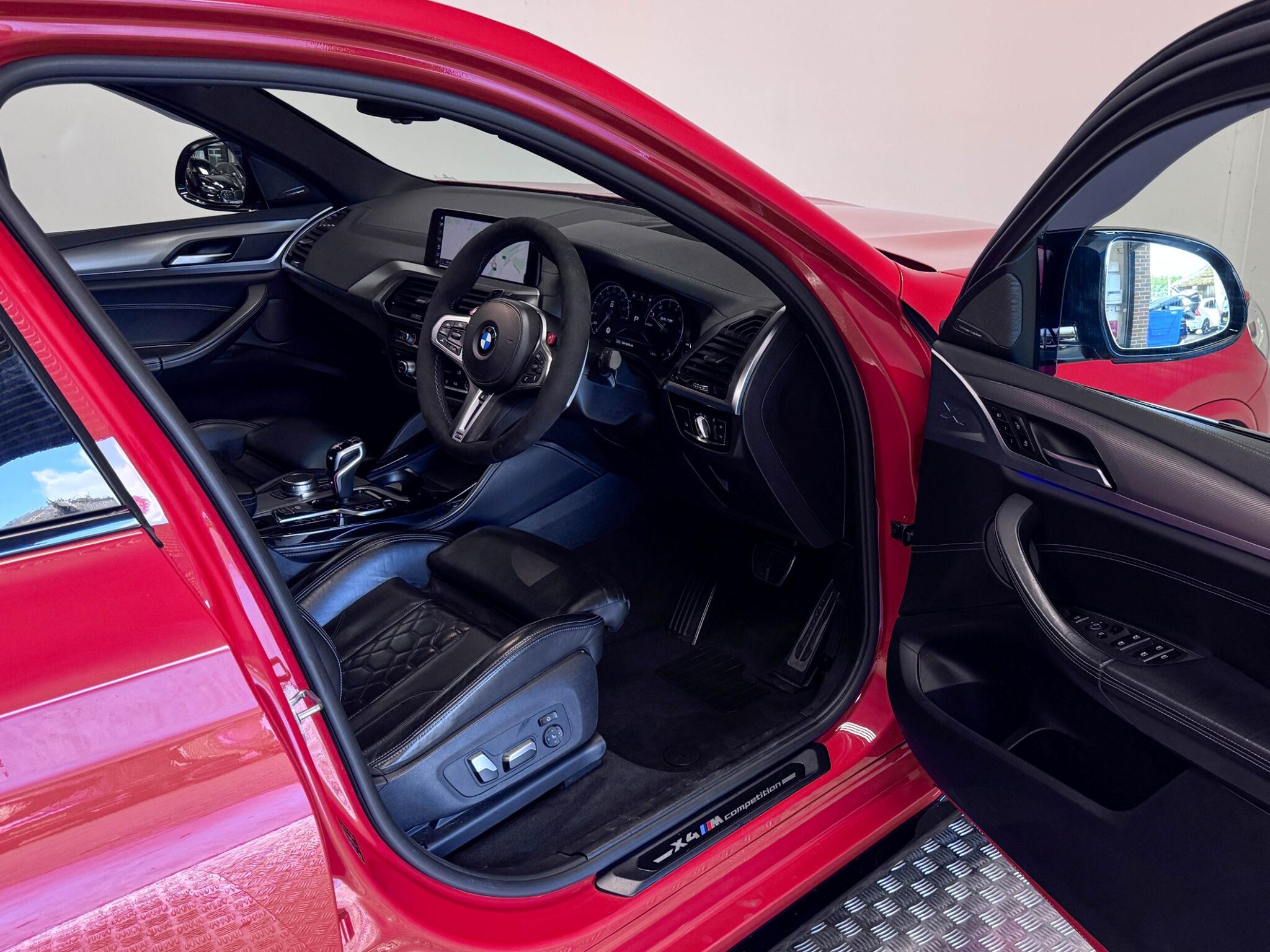 BMW X4 M view 47