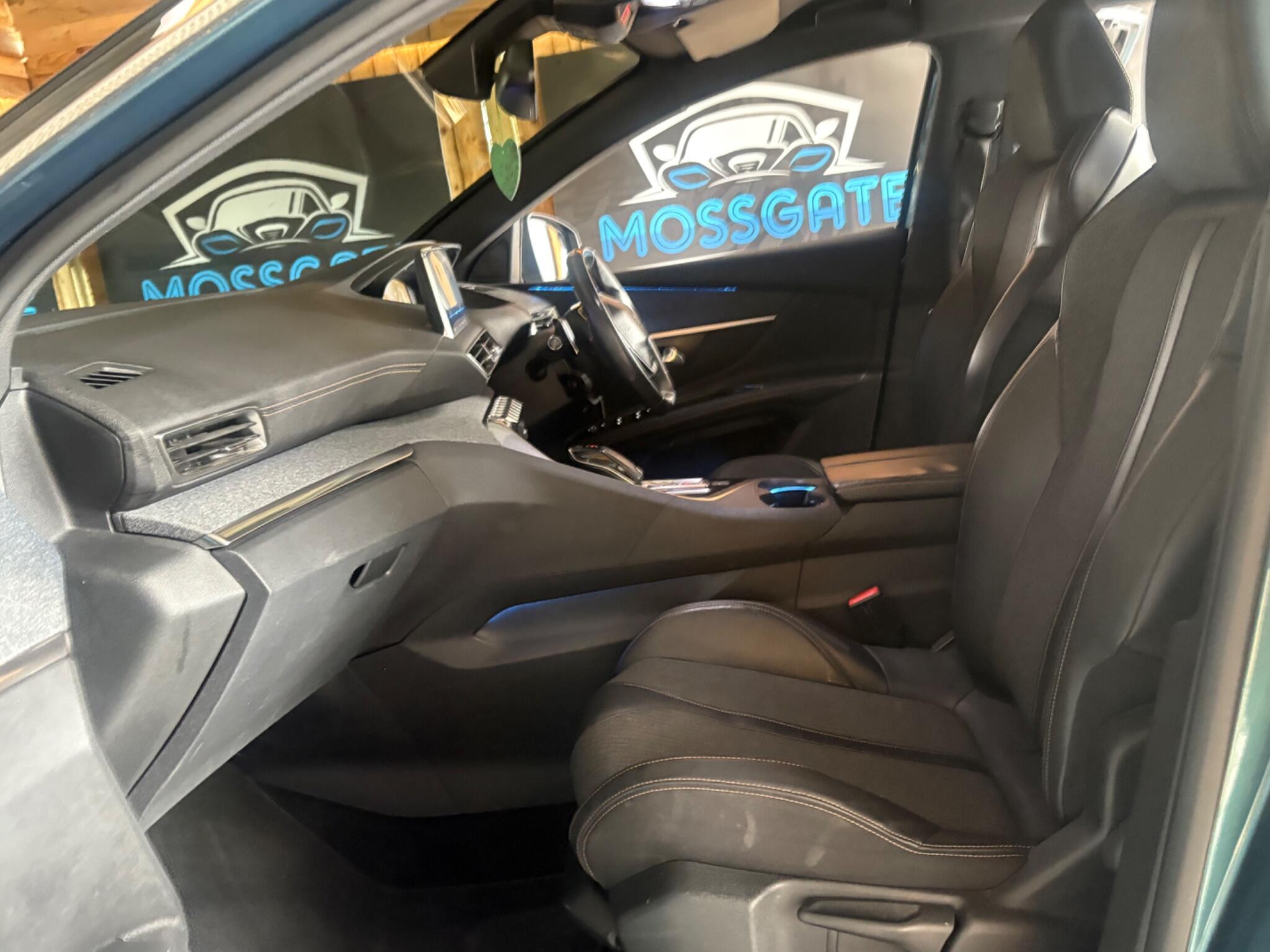 Peugeot 5008 view 32