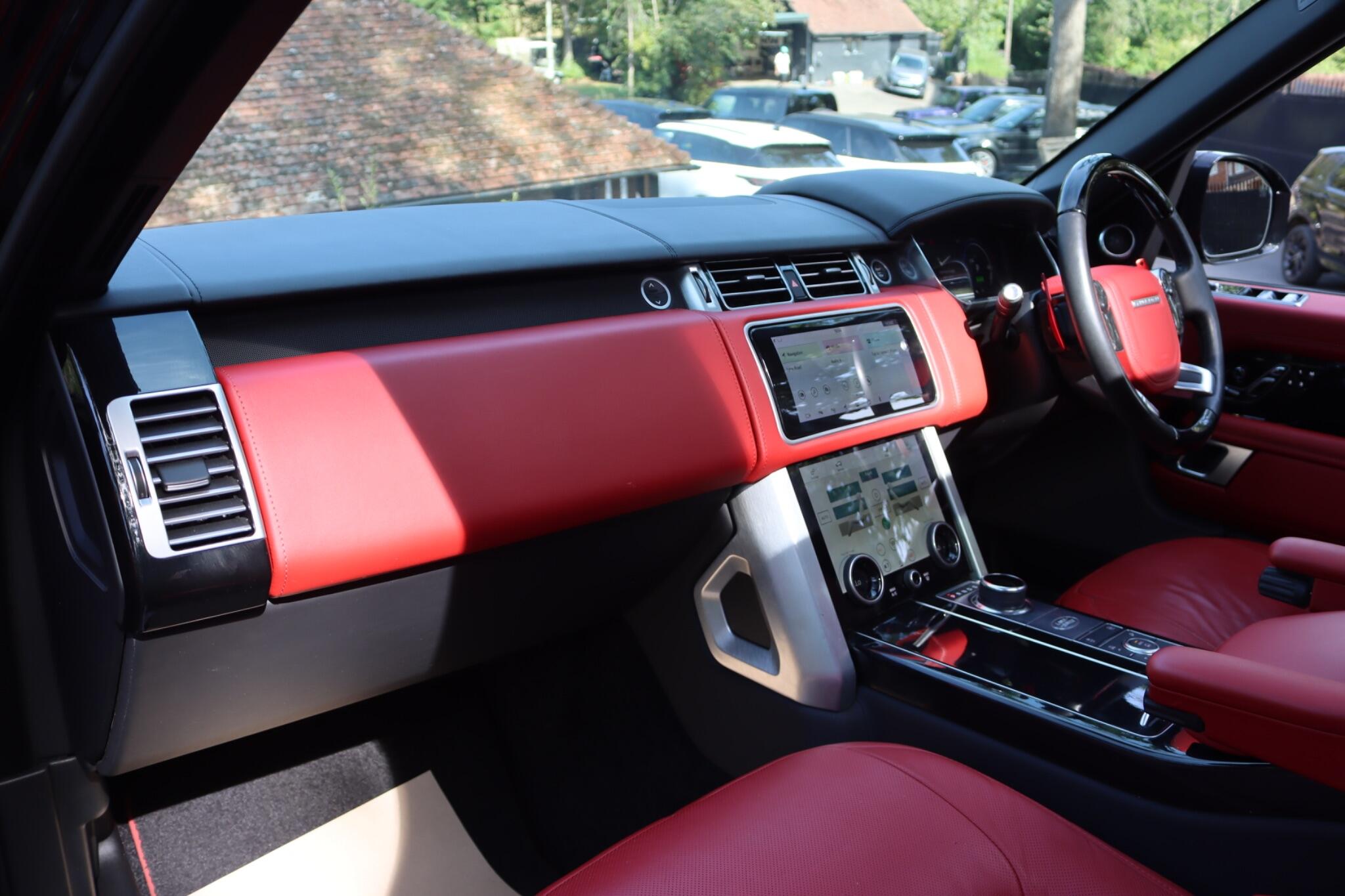 Land Rover Range Rover view 8