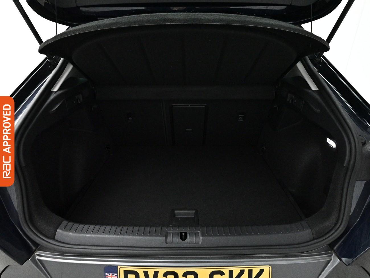 Cupra Formentor view 25