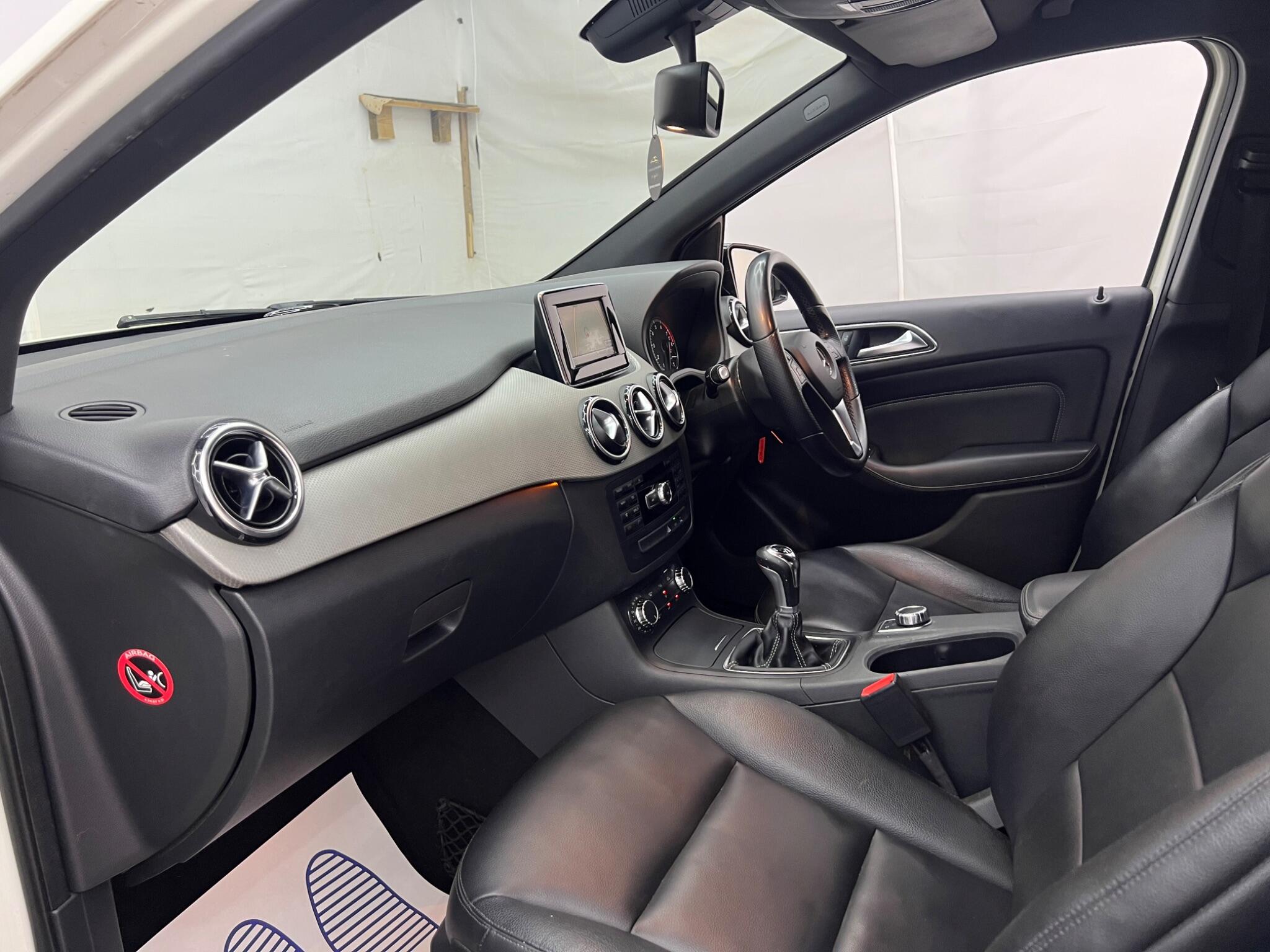 Mercedes-Benz B Class view 41