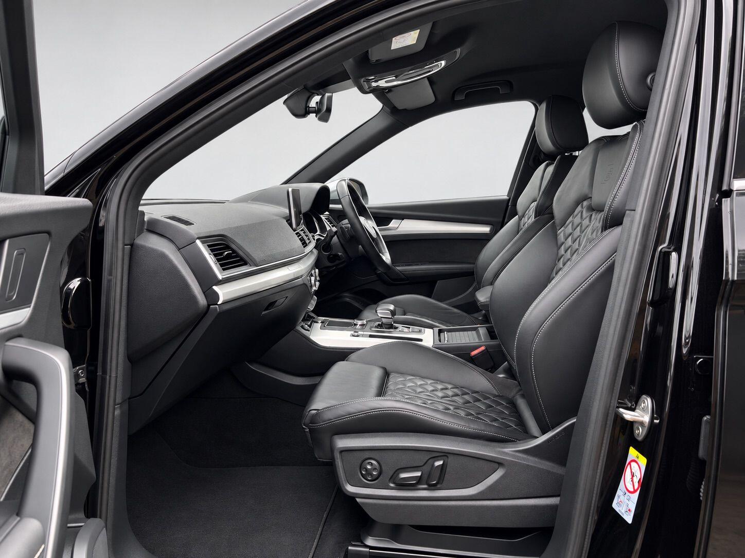 Audi SQ5 view 47