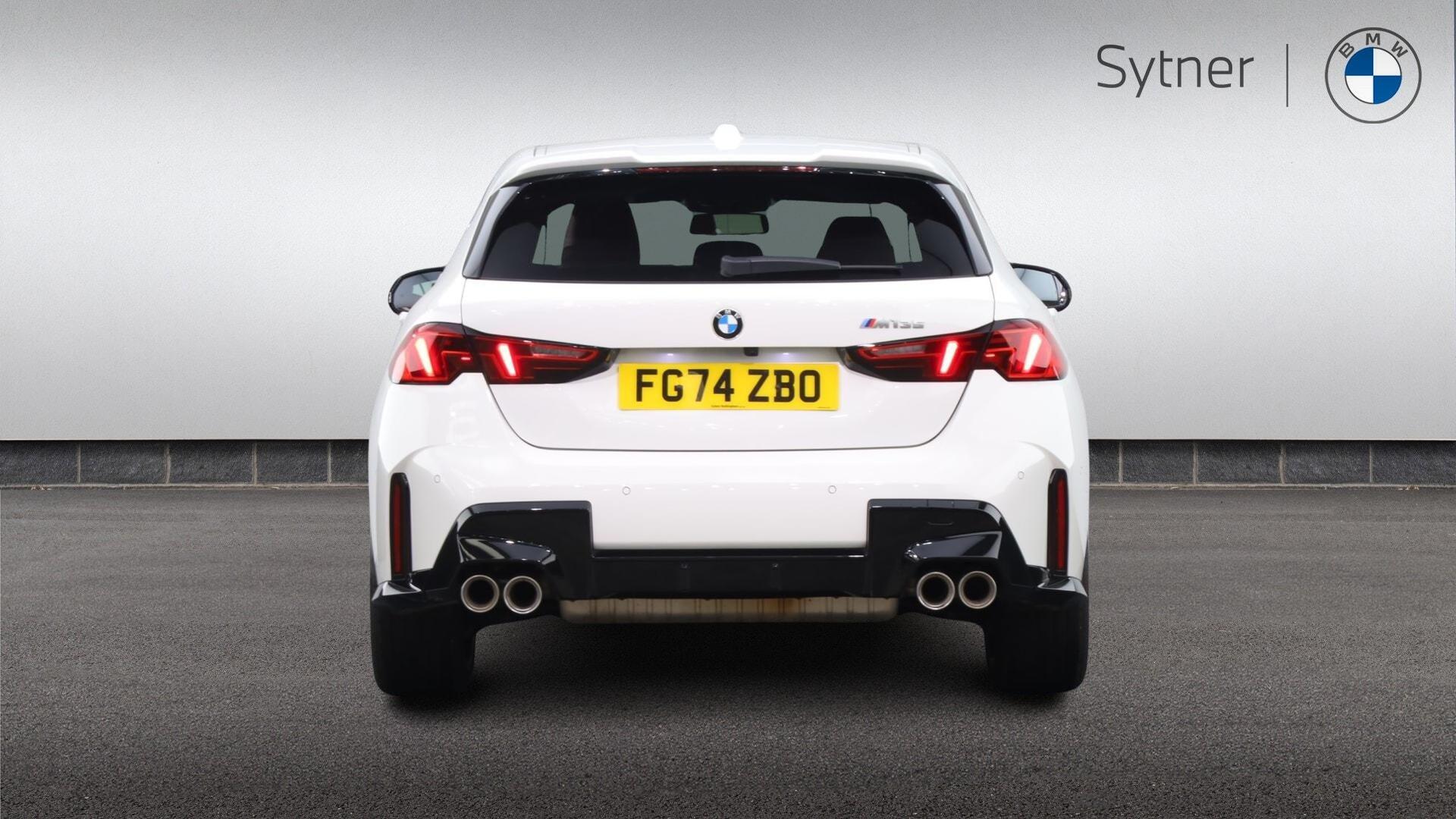 BMW 1 Series view 15