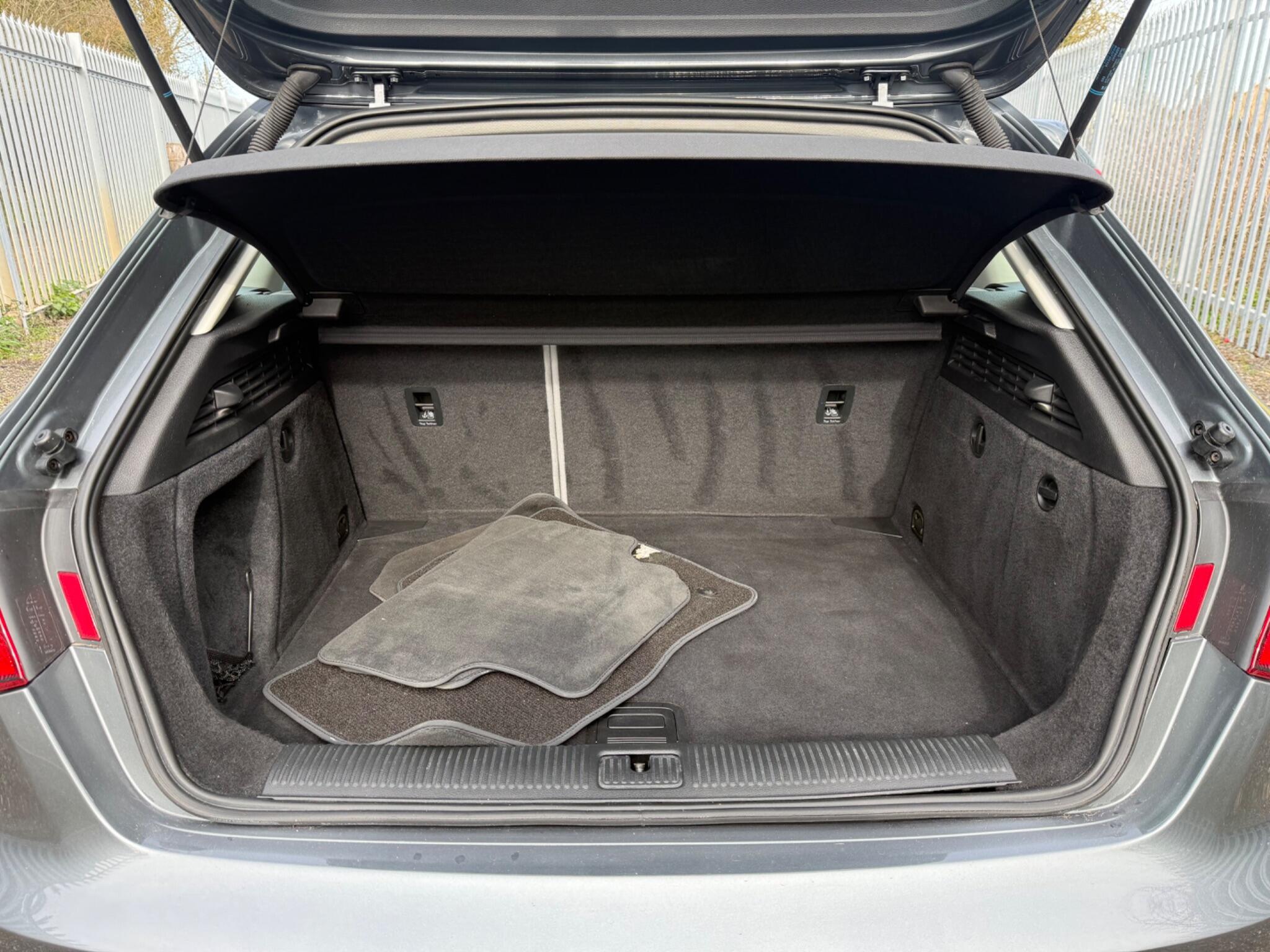 2013 Audi A3 image 28