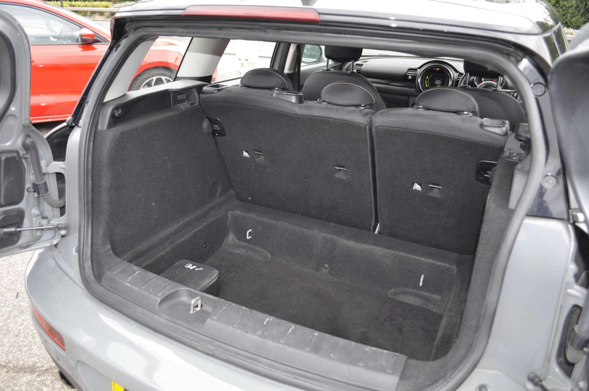Mini Clubman view 17