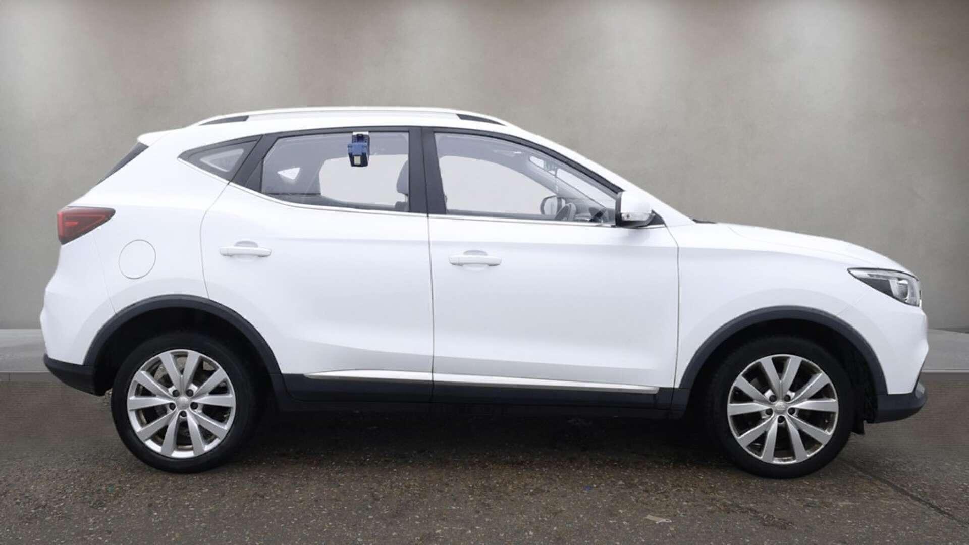 MG ZS view 12