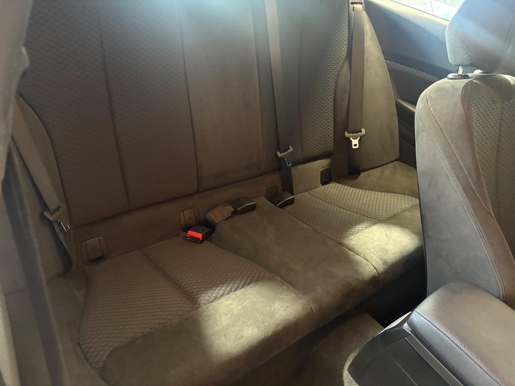 BMW 1 Series view 15