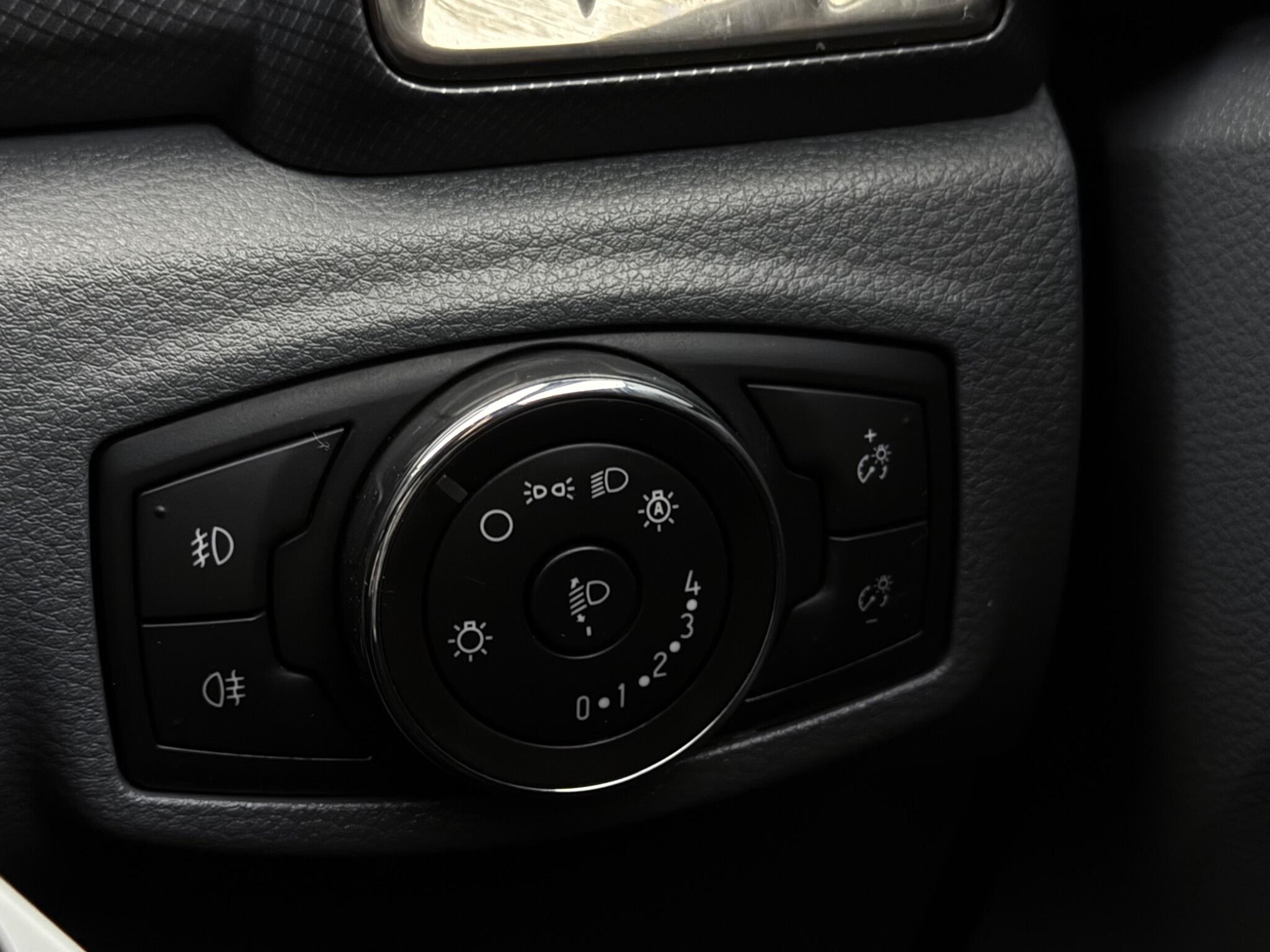 Ford Ranger view 18