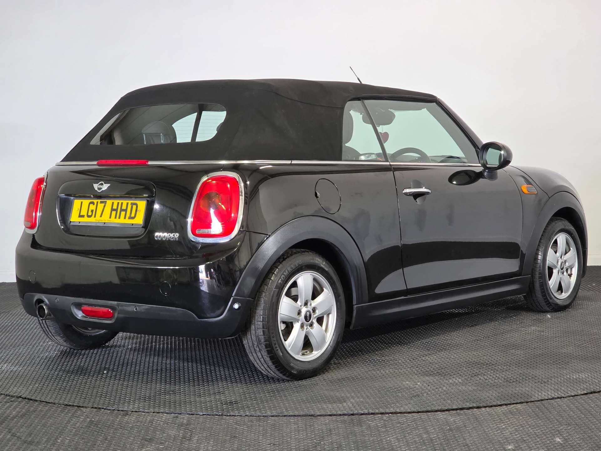 Mini Convertible view 8