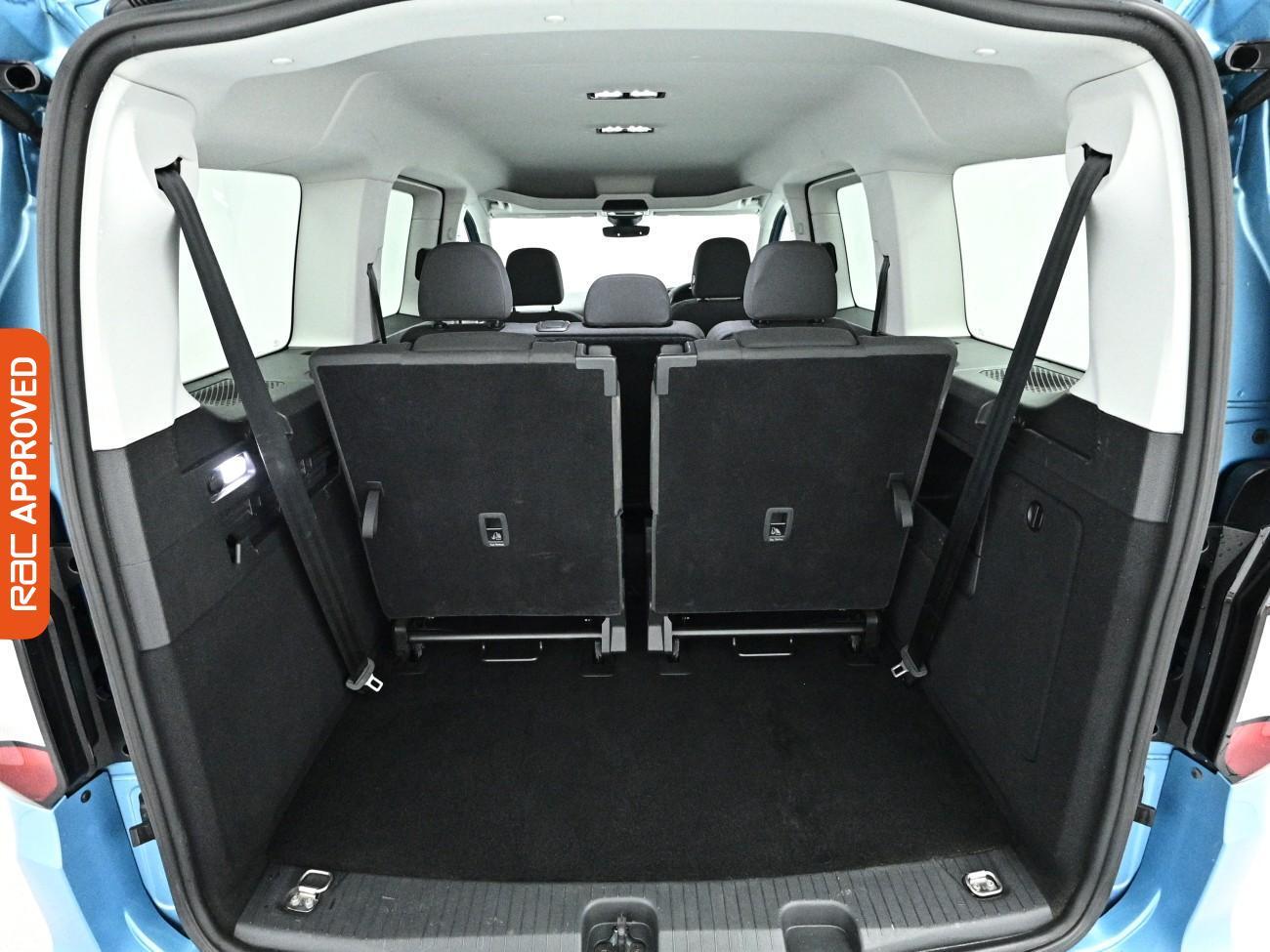 Ford Grand Tourneo Connect view 27