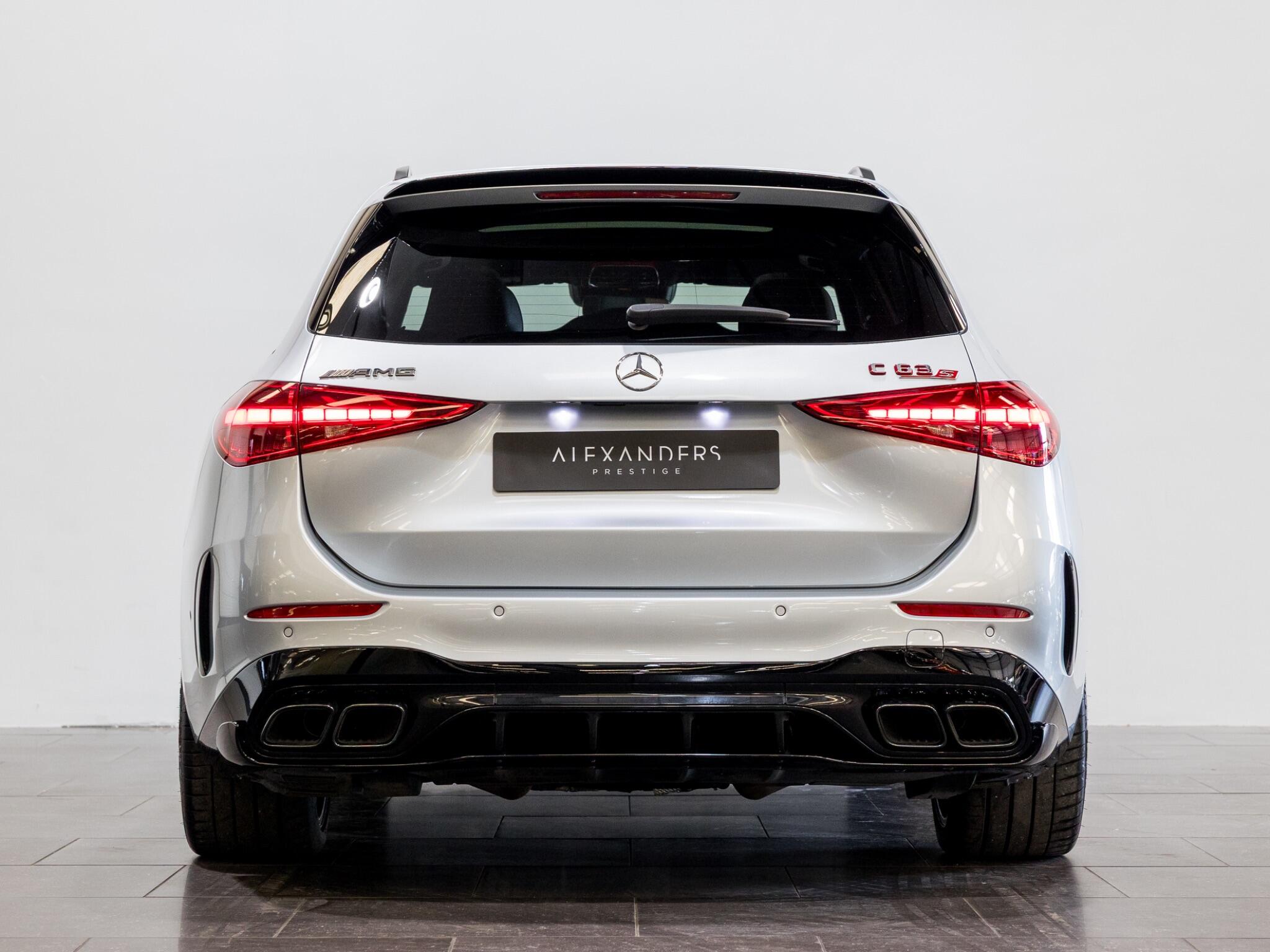 Mercedes-Benz C Class view 11