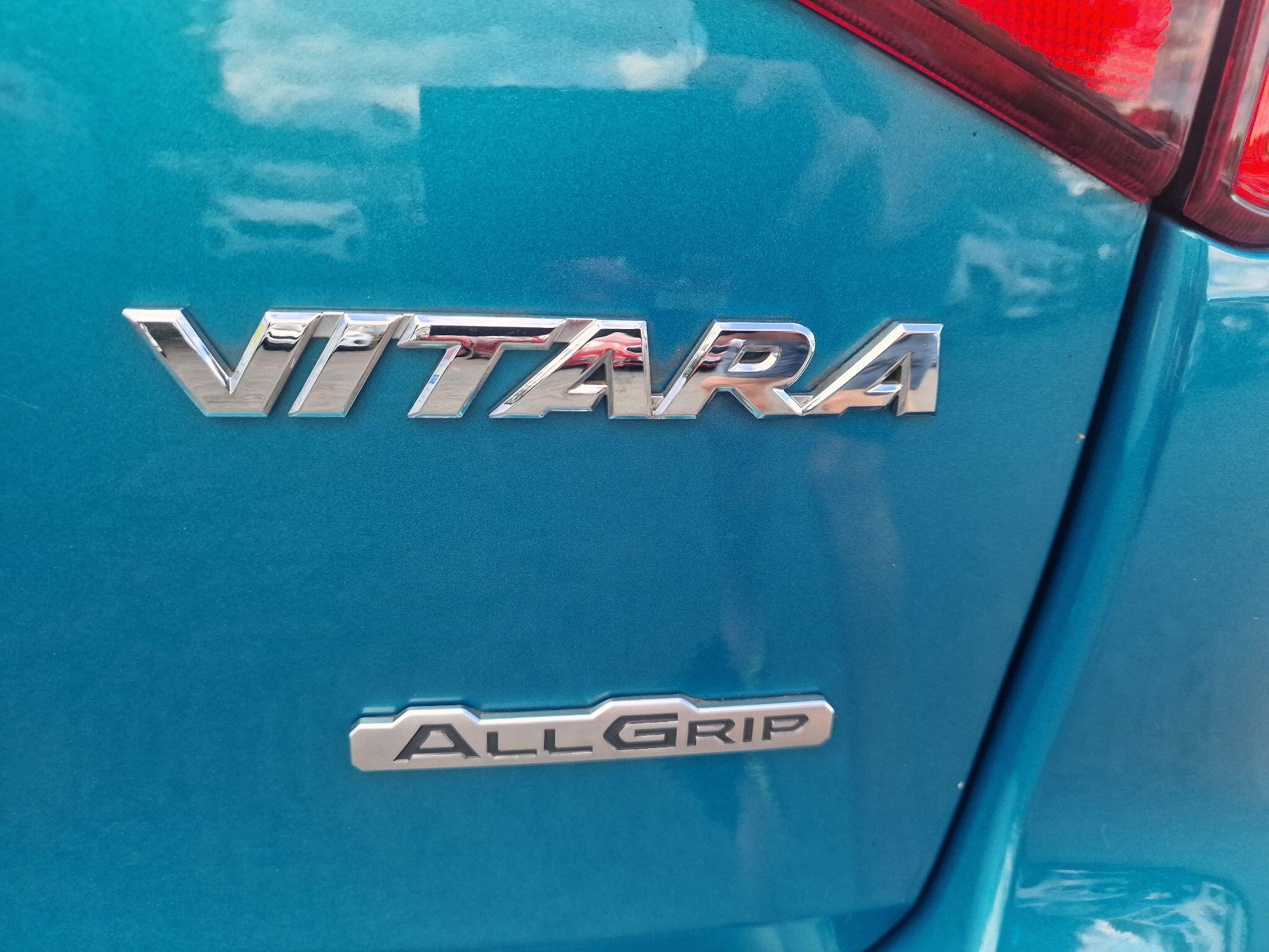 Suzuki Vitara view 70
