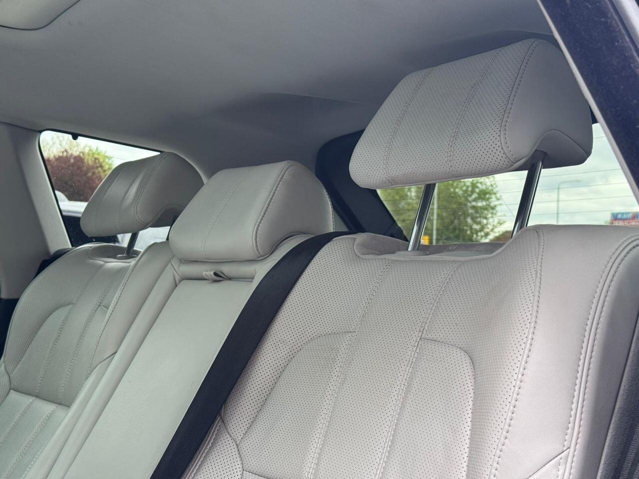 Land Rover Range Rover Sport view 16
