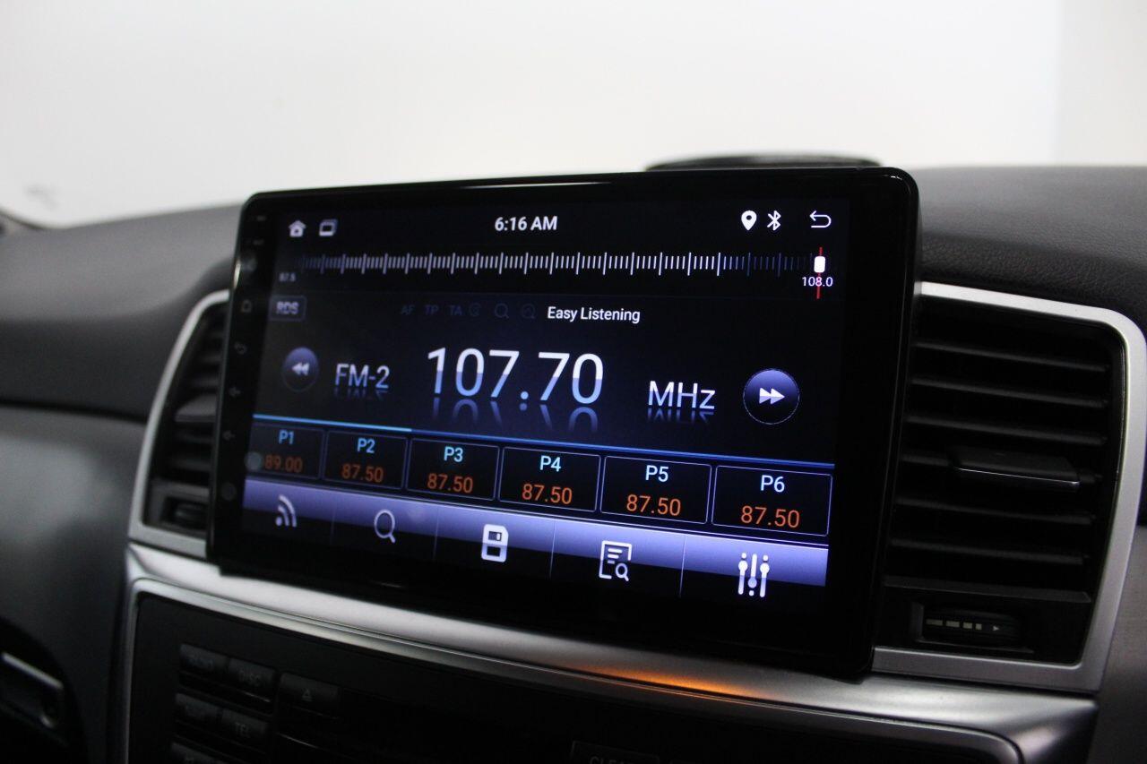 Mercedes-Benz M-Class view 35