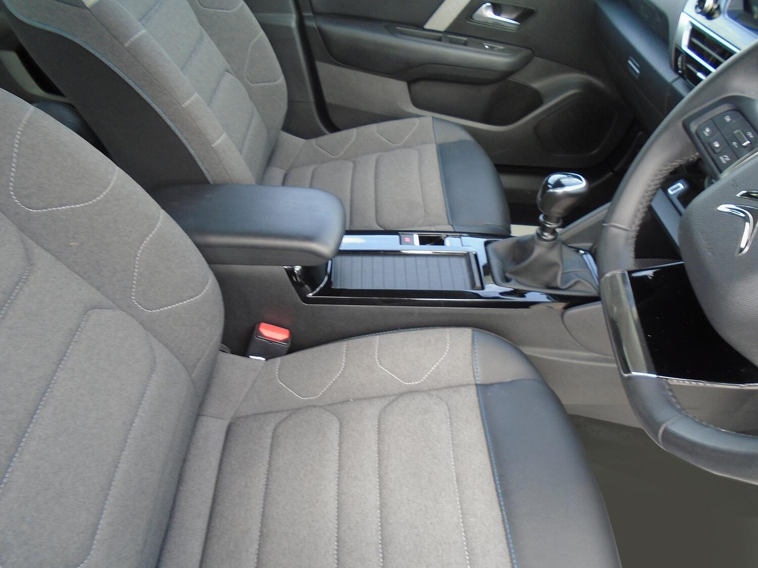 Citroen C4 view 10