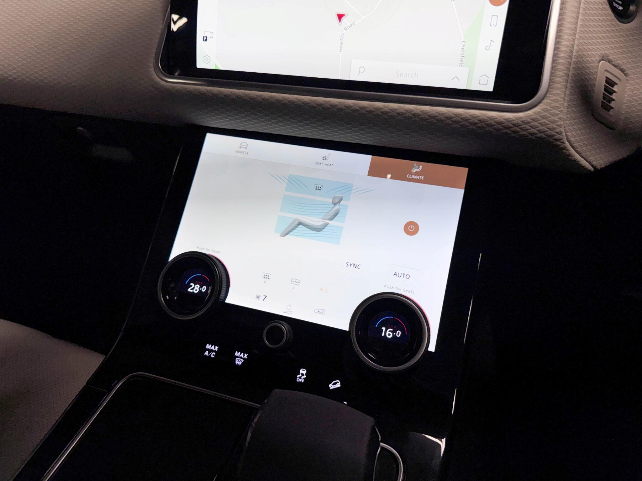 Land Rover Range Rover Velar view 40
