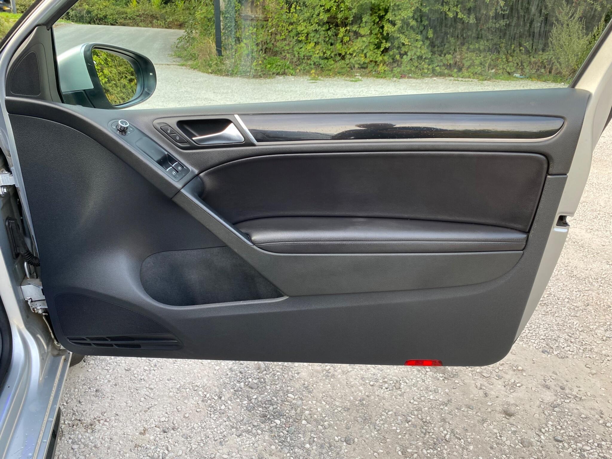 Volkswagen Golf view 28