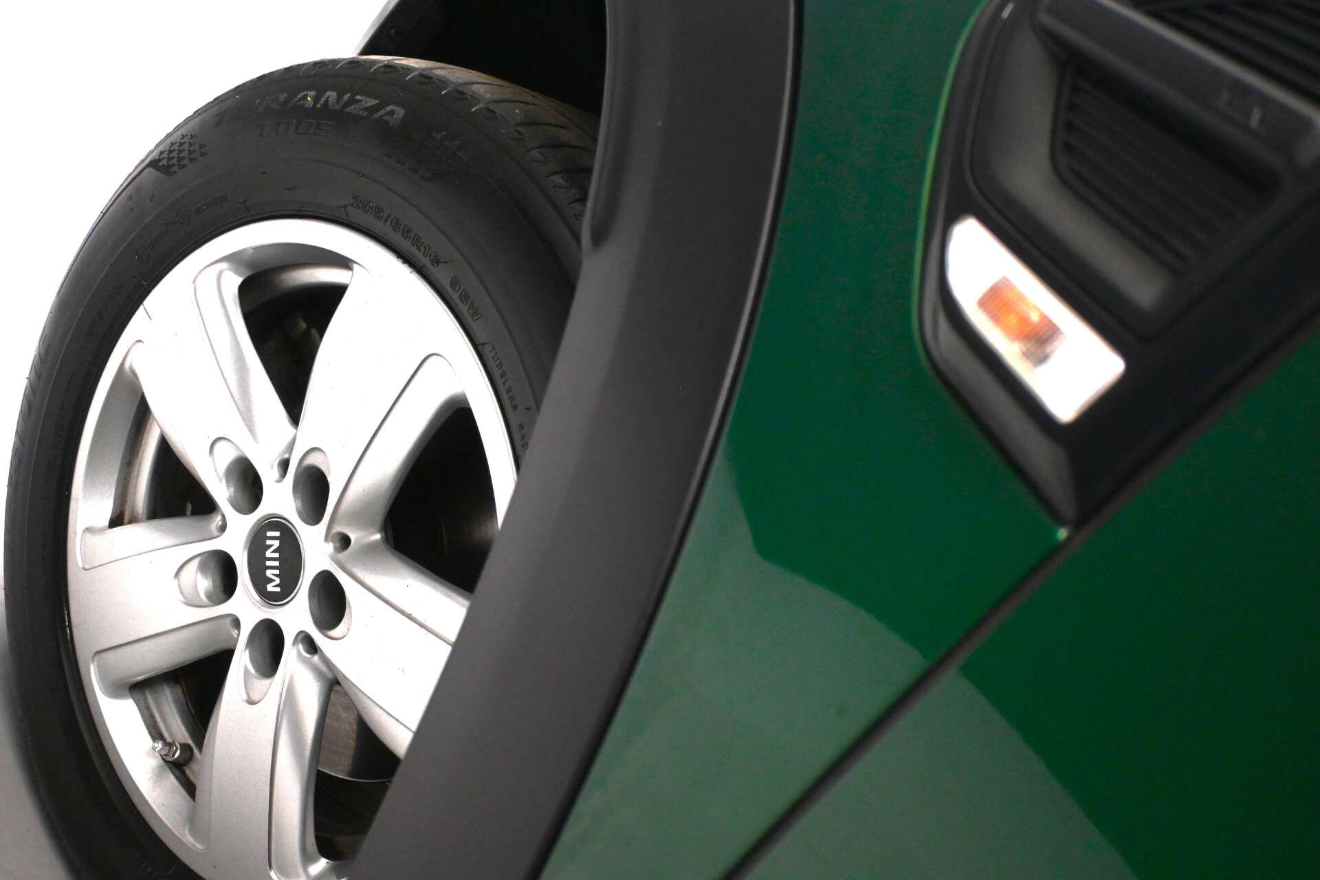 Mini Countryman view 35