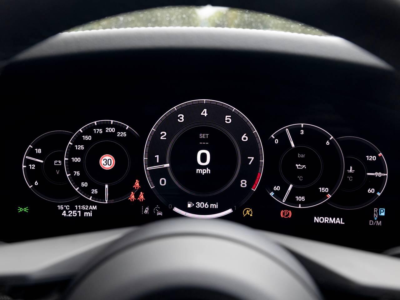 Porsche 911 view 47